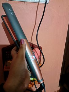 Vega Hair Straightener