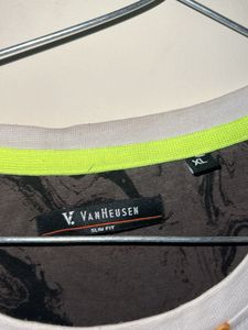 VAN HEUSAN TSHIRT | L/XL size