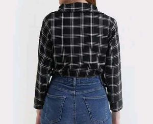Checked Crop Shirt 🖤🤍 (with Waist Tie)