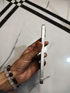 iPhone 12 - White