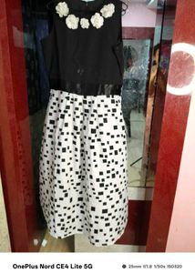 Beautiful Kurti With Flower Work