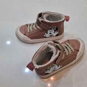Kids Mickey Mouse Boots 🤎
