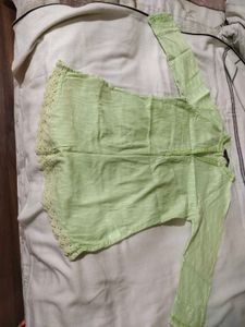 A Short  Kurti, T Shirt For Girls.