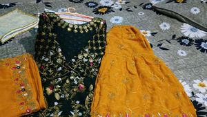 Emerald Green Embroidered Tunic