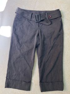 Y2K Belted Capri Pants 💋