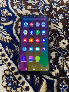 SAMSUNG M10