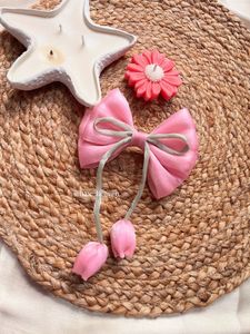 Tulip Bow Clip