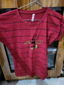Red Tshirt(mostly Maroon)