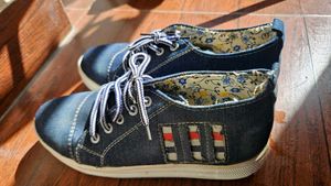 Casual Shoes