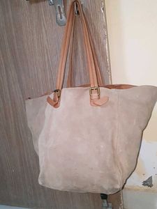 017 Sling Bags