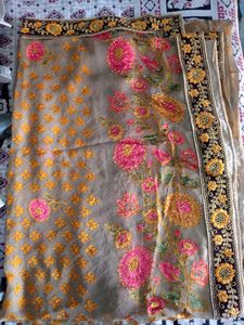 Saree With Blouse