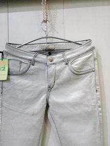 Ankle-Length Jeans