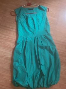 Green Sleeveless Dress