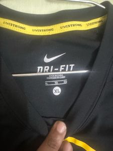 Nike LIVESTRONG T-Shirt