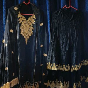 Pakistani Suit For Summers
