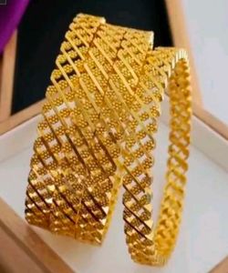 Elegant Gold Bangle Bracelet