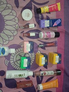 Combo Offer For Sample Size Skincare Products