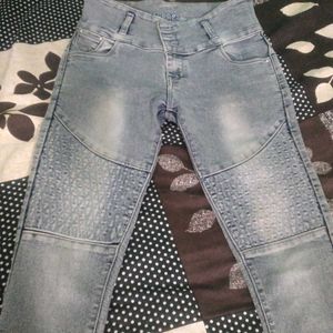 Stylish Skinny Jeans