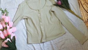 THREE AESTHETIC TOPS COMBO