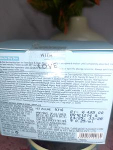 Dot &amp; Key Moisturizer
