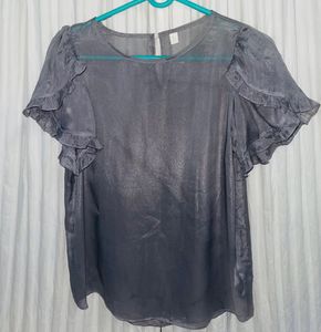 Get 4 stylish tops for just ₹350