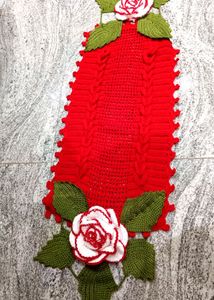 Crochet Table Met With 3D Flowers