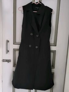 Sleeveless Black Dress