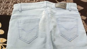 Capri For 8 To 10 Year Girl
