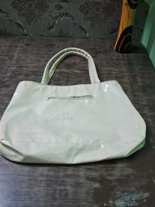 Hand bag 5.00⭐ Rating