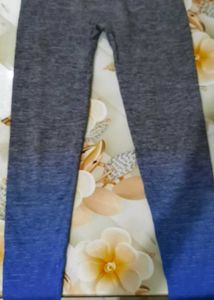 Stylish Blue &amp; Gray Leggings For Gym Or Yoga