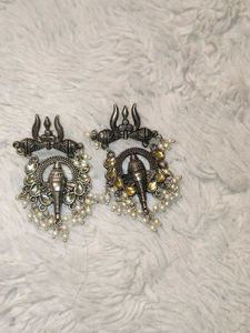 Elephant Motif Earrings