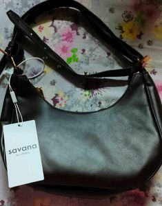 Savana Sling Bags With Adjustable Belt