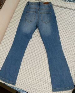 Bootcut Jeans - Size 26