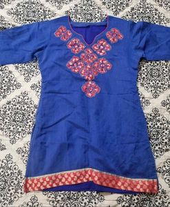 Blue And Red Short Kurti ✨️🪻