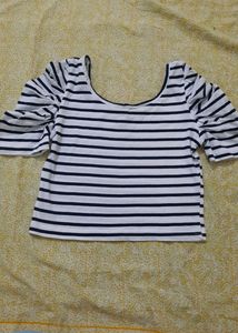 Baloon Sleeve Crop Top