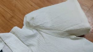 Off White Crop Shirt Can Be Used As A Jacket