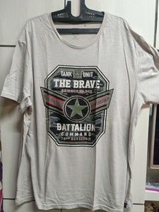 Grey Colour Printed T-shirt Mild Used