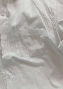 Men&#39;s White Button-Down Shirt