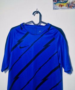 Nike SQD Tee