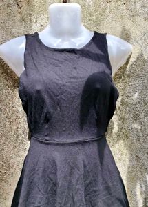 N. CUTE BLACK FROCK