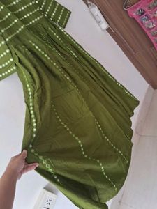 Elegant Green Ethnic Gown