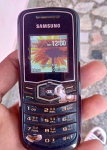 2 Samsung Mobiles Sell