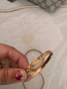 Bangles Gold Look