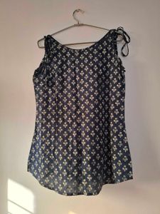 Pinteresty Floral Print Tie-Shoulder Kurti