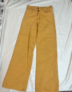 Straight Jeans