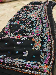 Aari Tari Black 🖤 Expansive Saree 😍