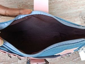 Savana Y2k Sling Bag