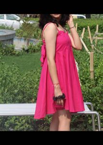 pink dress