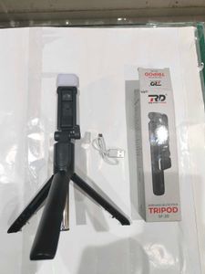 Selfie stick tripod