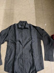 Van Heusen Men's Party Wearshirt